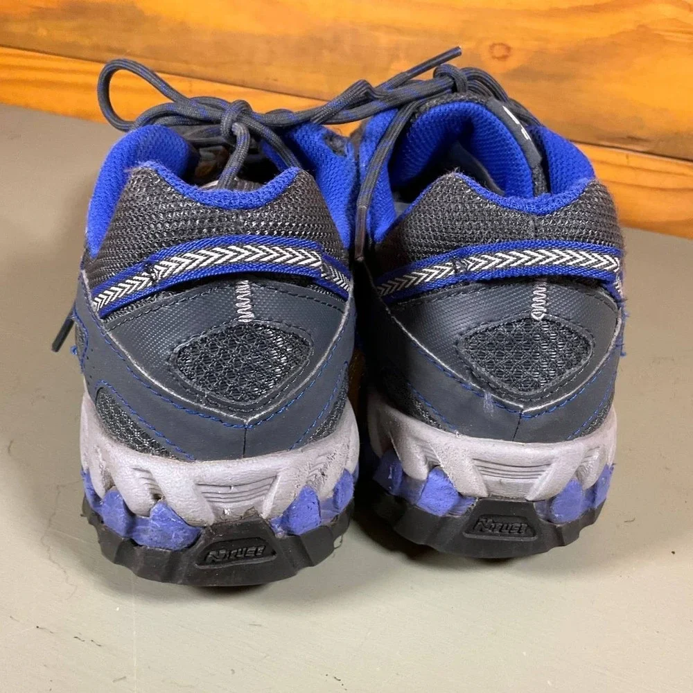 New Balance #573 V2 Running Hiking Shoes‎ Womens Size 10 Black/Blue Athleisure